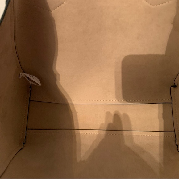 Black Pebbled Leather Shoulder Tote Bag - Picture 9 of 9